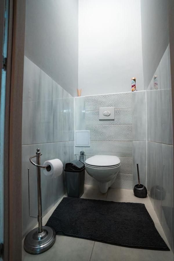 Elizabeth 44 Boulevard Apartment บูดาเปสต์ ภายนอก รูปภาพ